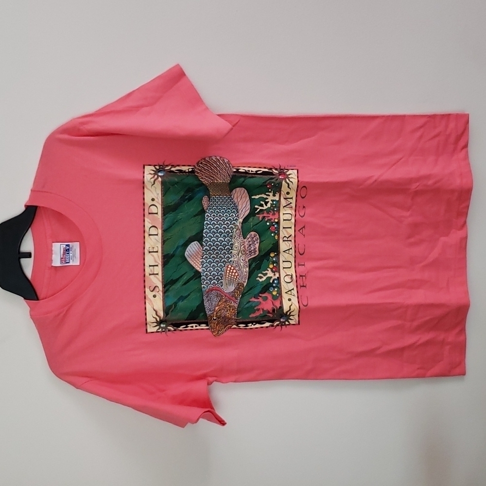 Single stitch shed aquarium pink tee shirt, beefy Hanes tag, koy fish